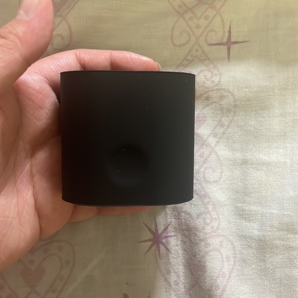 AirPods Charger Stand - Picture 3 of 4